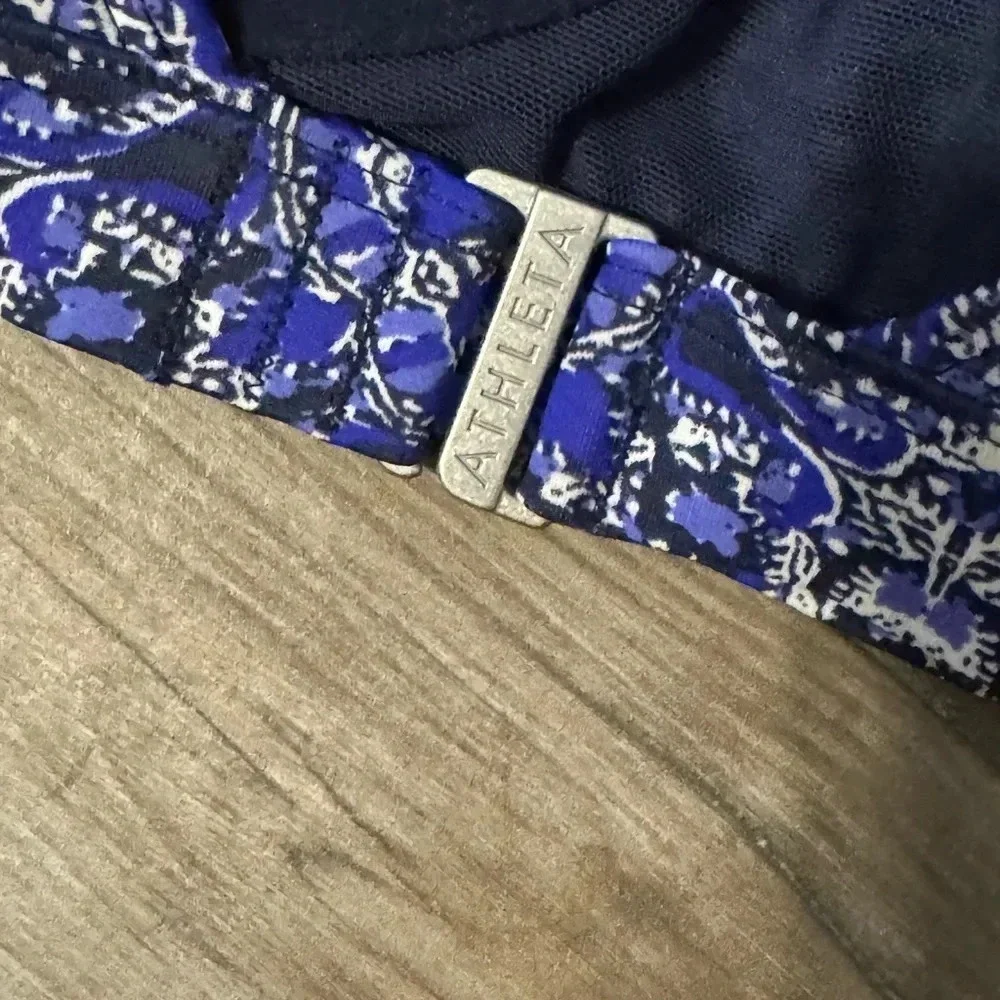 Athleta High Neck Criss Cross Back Swim Top Underwire Boho Beach Women's 32 B/C